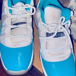 Jordan retro 11 size 5y(outh)